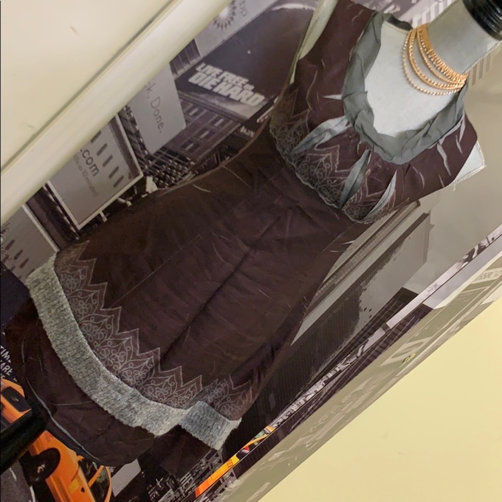 Siste’s made in Italy 🇮🇹 gorgeous dress & scarf